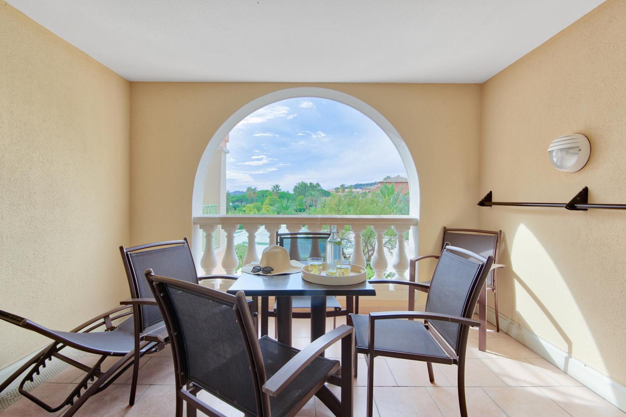 Residence Pierre & Vacances Premium Les Calanques Des Issambres レ・ズィサンブル エクステリア 写真