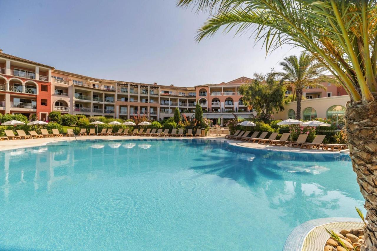 Residence Pierre & Vacances Premium Les Calanques Des Issambres レ・ズィサンブル エクステリア 写真