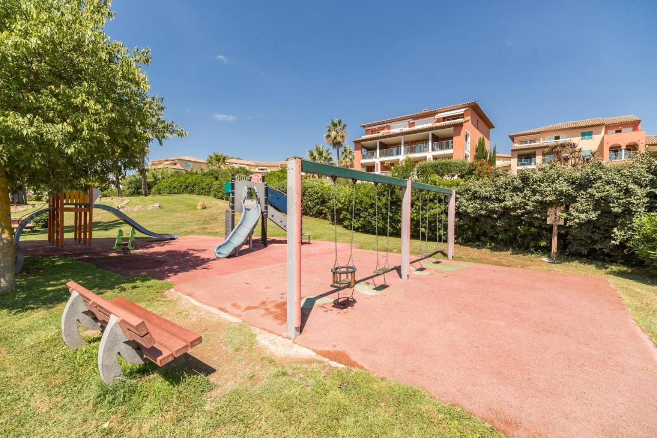 Residence Pierre & Vacances Premium Les Calanques Des Issambres レ・ズィサンブル エクステリア 写真
