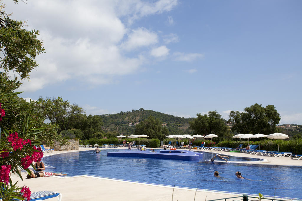Residence Pierre & Vacances Premium Les Calanques Des Issambres レ・ズィサンブル エクステリア 写真